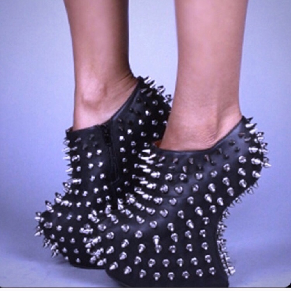 jeffrey campbell Shadow wedge platforms size 6